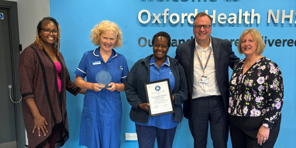 East Oxford District Nursing Team win May’s Exceptional People Team Award